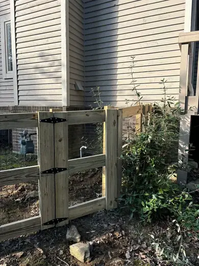 Fence built by Upper Cumberland Fence LLC in the Upper Cumberland